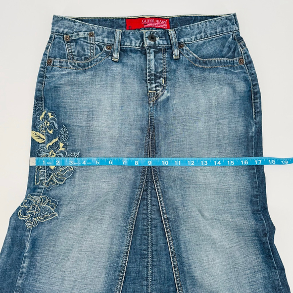 Y2K Guess Embroidered Flared Denim Maxi Skirt Size 26 Roses Western Boho - Picture 7 of 10